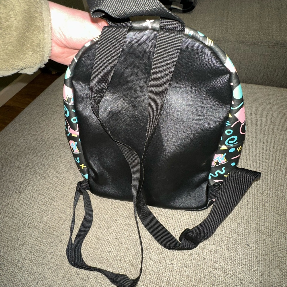 MTV Mini Backpack - Picture 2 of 4